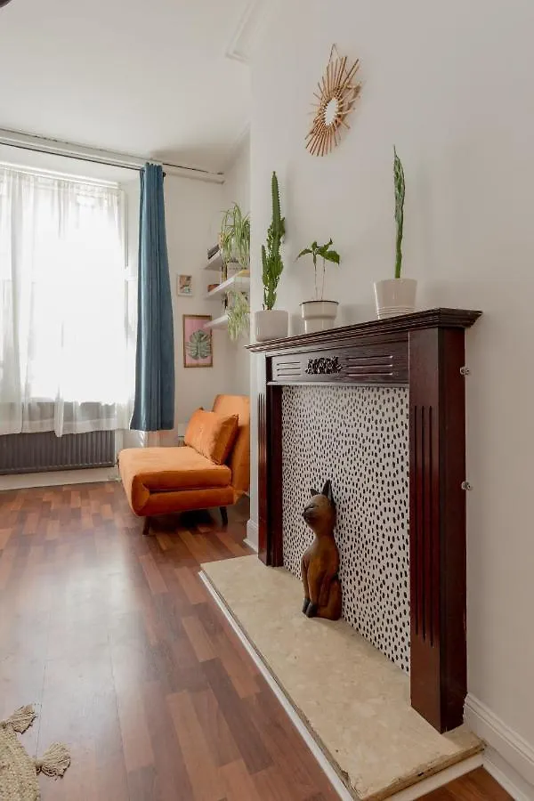 Stylish Central Flat In Edinburgh With Private Garden 0*,