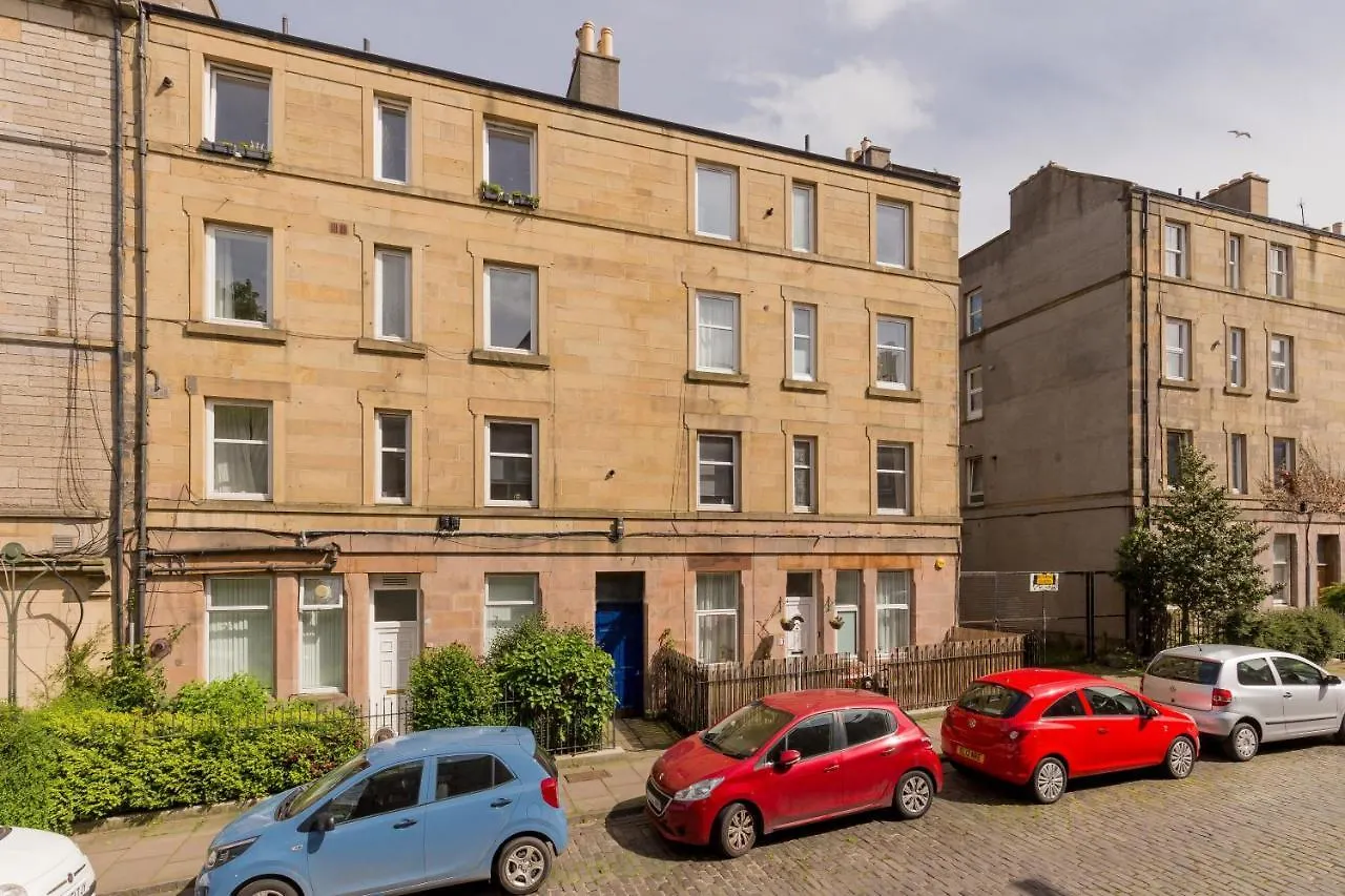 Stylish Central Flat In Edinburgh With Private Garden 0*,